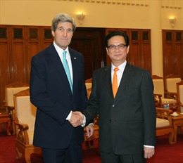 Thủ tướng Nguyễn Tấn Dũng tiếp Ngoại trưởng John Kerry